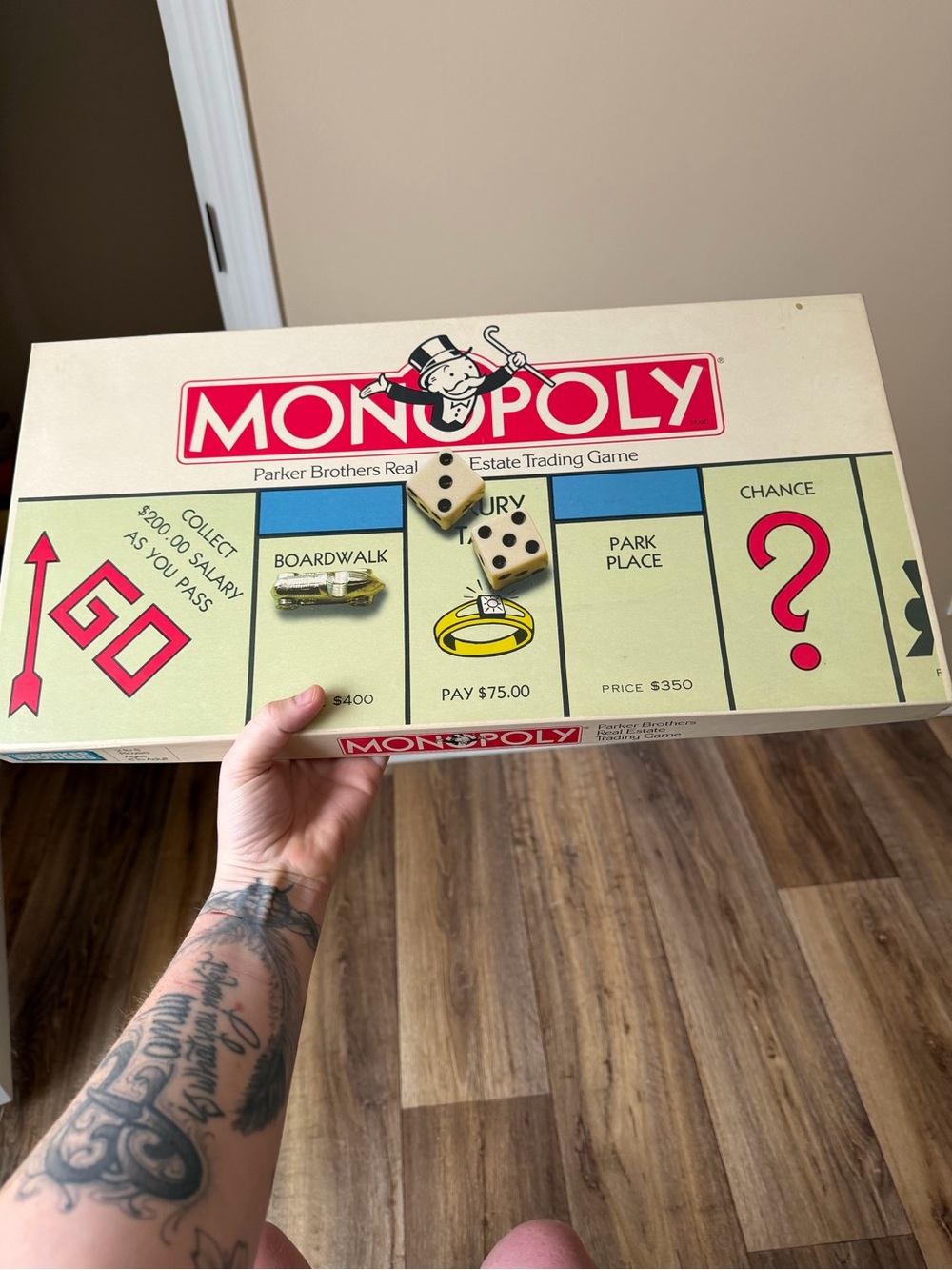 Classic Board Game - Cream and Red